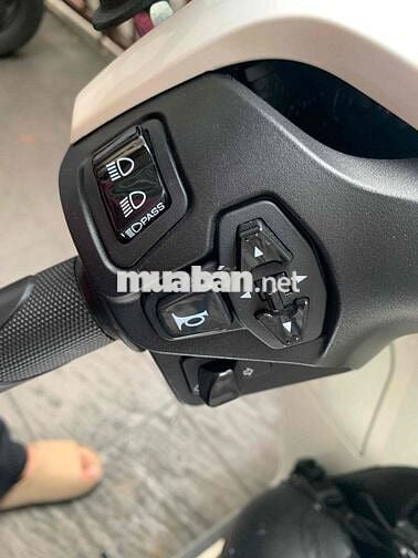 Honda SH125i CBS 2026 Trắng Ngọc 2.658km