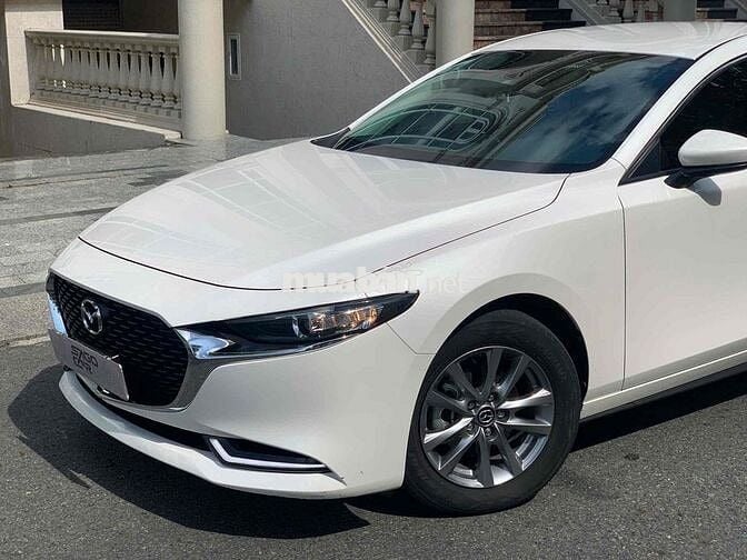Mazda Mazda 3 Luxury 2023 Trắng 37.172 km