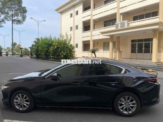 Mazda Mazda 3 Luxury 2022 50.000km Đen