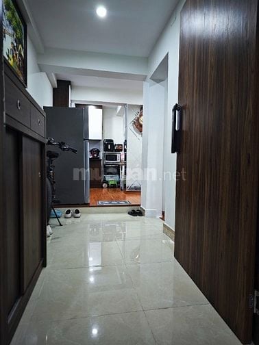 Bán nhà tập thể tầng 3 diện tích 85m2, 4 ngủ, 2 VS, giá  6,399 tỷ