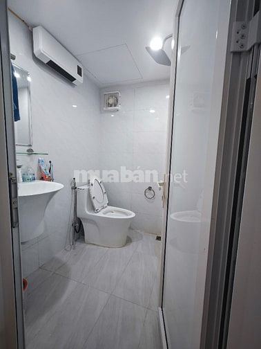 Bán nhà tập thể tầng 3 diện tích 85m2, 4 ngủ, 2 VS, giá  6,399 tỷ