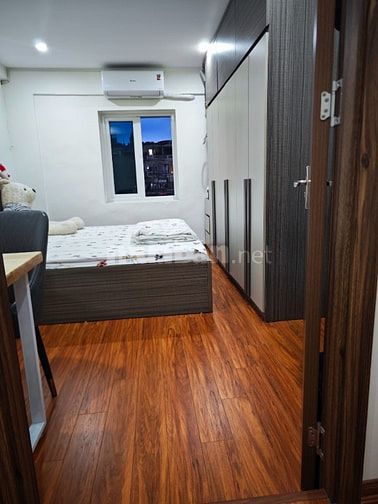 Bán nhà tập thể tầng 3 diện tích 85m2, 4 ngủ, 2 VS, giá  6,399 tỷ