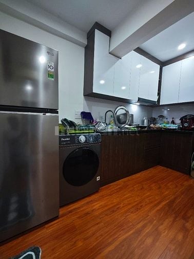 Bán nhà tập thể tầng 3 diện tích 85m2, 4 ngủ, 2 VS, giá  6,399 tỷ