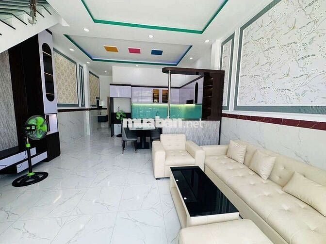 Bán nhà ngộp SHR 5×17 gần Cầu Lớn Hóc Môn, 3PN 3WC hoàn công