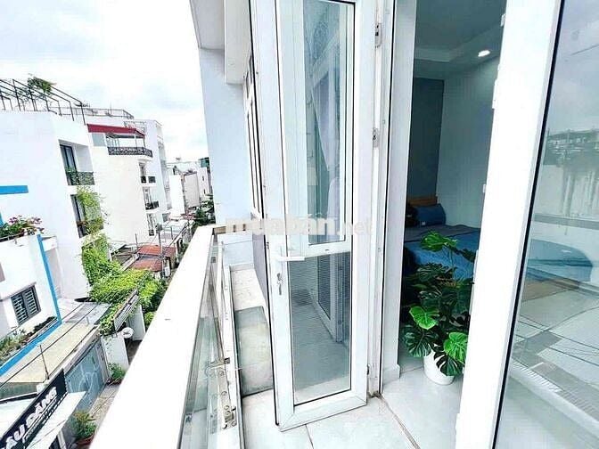 Cho thuê căn hộ 1pn tách bếp ban công giặt riêng full nt ở quận 10