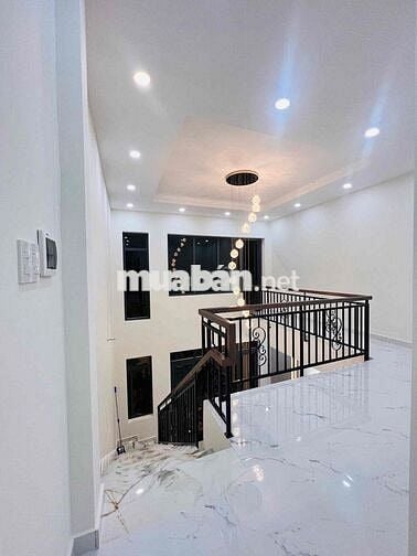 Nhà Mới Sổ Riêng 5x20, 3 phòng ngủ đg Lê Văn Lương, gần cầu Rạch Dơi