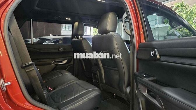 Ford Everest Titanium 2 cầu 2022 41.000 km Đỏ cam