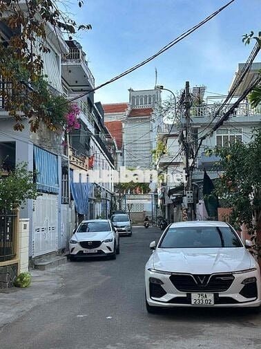 NHÀ 2 TẦNG KIỆT OTO NGUYỄN KHUYẾN THÔNG PHAN ĐÌNH PHÙNG TP HUẾ