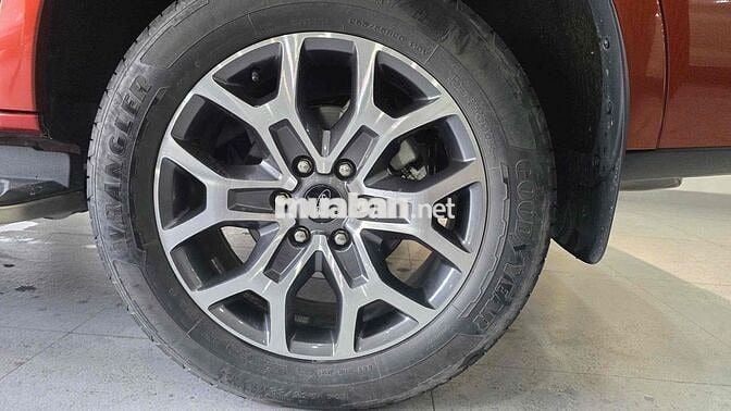 Ford Everest Titanium 4WD 2022 Đỏ cam không lỗi