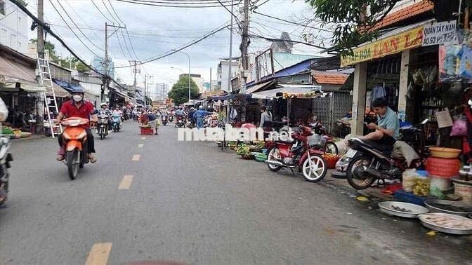 CẦN BÁN GẤP LÔ ĐẤT THỔ CƯ MẶT TIỀN ĐƯỜNG NHỰA