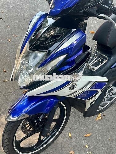 Yamaha Nouvo FI Xanh trắng