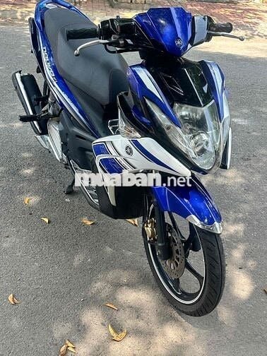 Yamaha Nouvo FI Xanh trắng