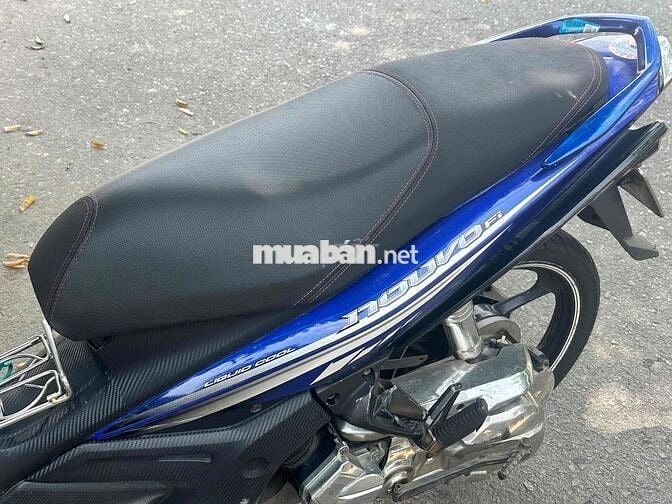 Yamaha Nouvo FI Xanh trắng