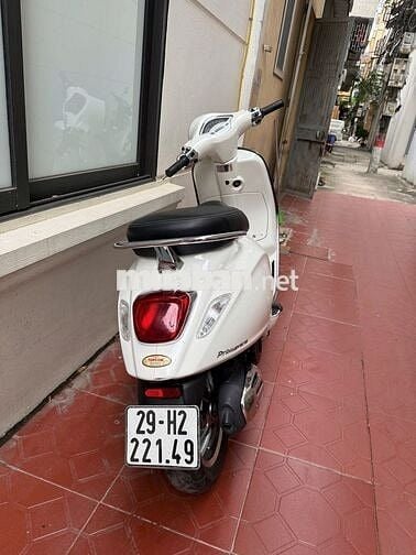 Piaggio Vespa Primavera Trắng Hà Nội