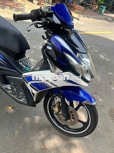 Yamaha Nouvo FI Xanh trắng