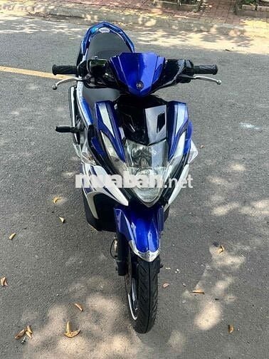 Yamaha Nouvo FI Xanh trắng