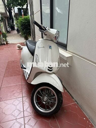 Piaggio Vespa Primavera Trắng Hà Nội