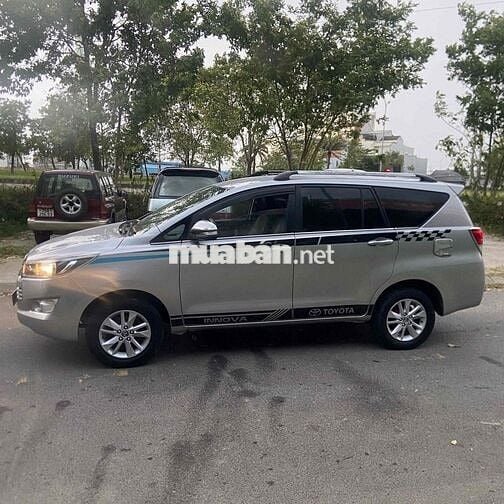 Toyota Innova 7 chỗ Bạc Xăng 2016 số sàn,Gốc Huế