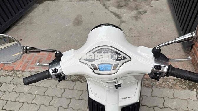 Piaggio Vespa Primavera 2016
