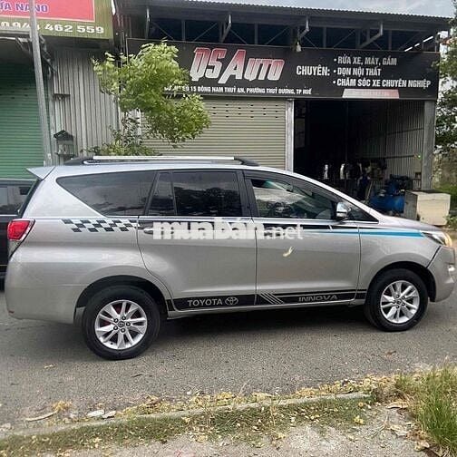 Toyota Innova 7 chỗ Bạc Xăng 2016 số sàn,Gốc Huế