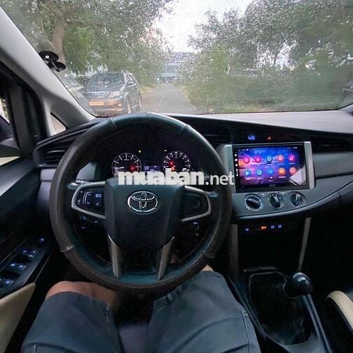 Toyota Innova 7 chỗ Bạc Xăng 2016 số sàn,Gốc Huế