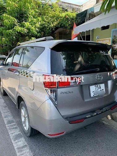 Toyota Innova 7 chỗ Bạc Xăng 2016 số sàn,Gốc Huế
