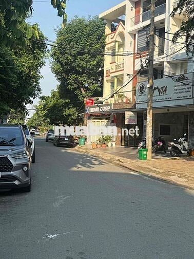 Phòng tên lửa đầy đủ nội thất giá rẻ đường số 7A sát siêu thị 3.5 tr