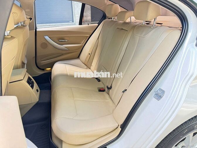 BMW 320i 2013 Trắng 130000 km