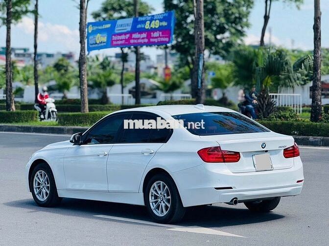 BMW 320i 2013 Trắng 130000 km