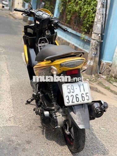 Yamaha Nouvo 5 fi 125cc 2012 Vàng - Chính Chủ
