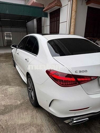 Mercedes Benz C Class 2023 C300 AMG - 6500 km