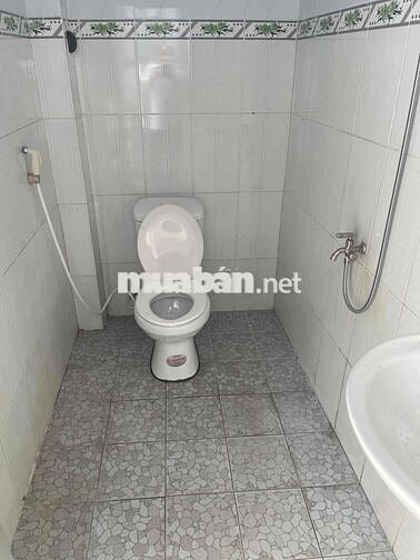 cho thue dt -4x20  gac lung -2p ngủ-1p kin-1p hở dien nuoc chinh ấp 3