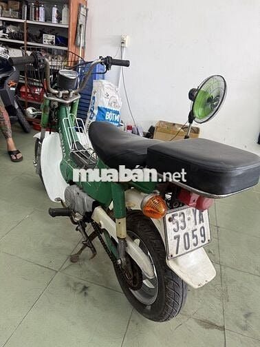Honda Chaly Sơn zin , đồ theo xe còn đủ ,1 chủ