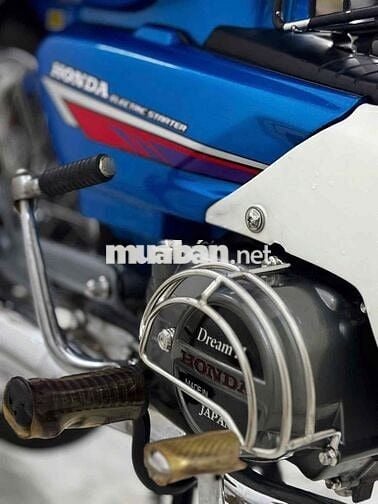 Honda Astrea Grand Xanh Trắng Cổ điển