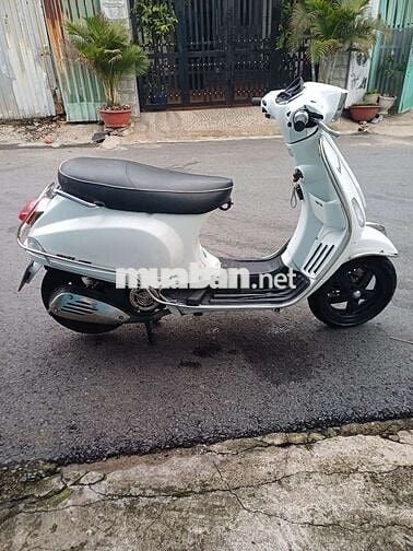 Piaggio Vespa FI 2012 Trắng đẹp  zin êm 