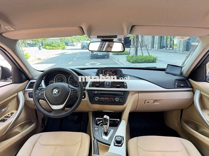 BMW 320i 2013 Trắng 130000 km