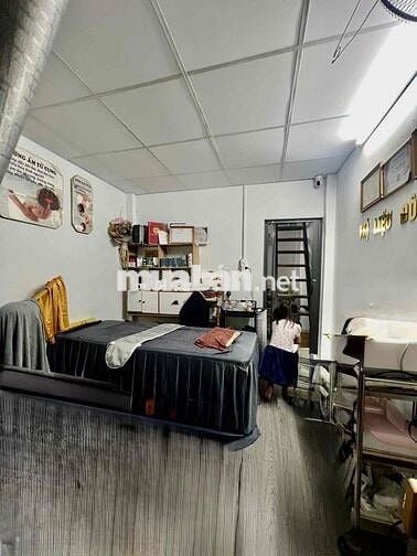 💎 HIẾM :NHÀ 3 TẦNG TRUNG TÂM QUẬN 10 DIỆN TÍCH 18M2, 4PN ,GẦN METRO CÁ