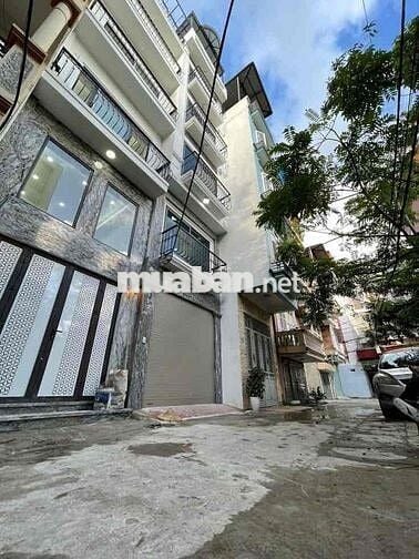 BÁN GẤP CĂN MẶT TIỀN NỞ HẬU q1
