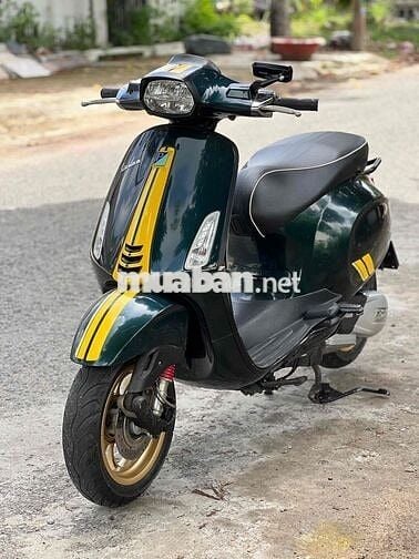Piaggio Sprint 150 Racing Sixties