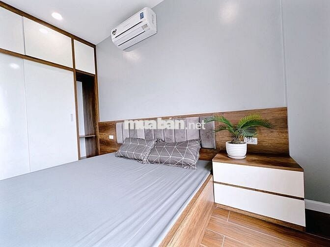 CHO THUÊ 2PN FULL NỘI THẤT BAN CÔNG NGAY 612 LẠC LONG QUÂN - TÂY HỒ