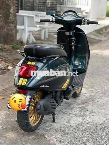 Piaggio Sprint 150 Racing Sixties