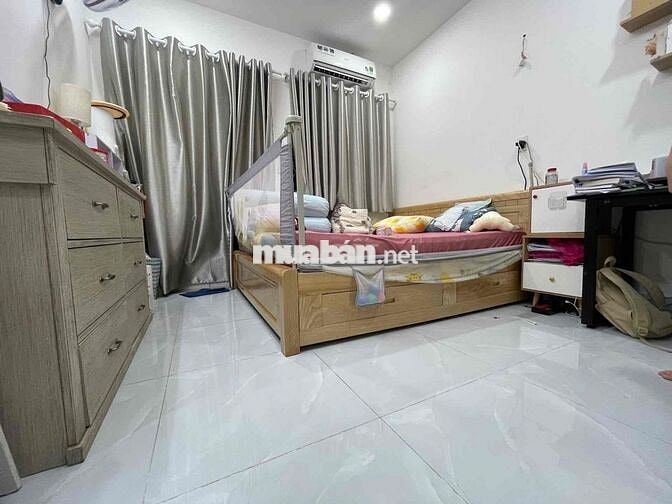 38m2 Ngay Lotte Nguyễn Văn Lượng 2 Tầng 2 PN 2 WC