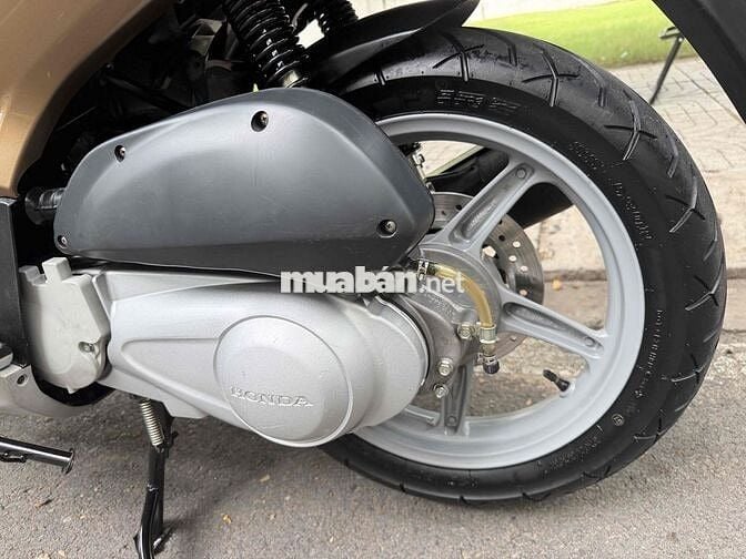 Honda SH 150 Ý Vàng đồng