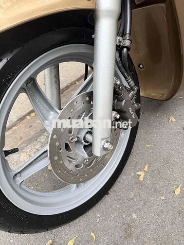 Honda SH 150 Ý Vàng đồng