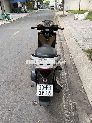 Honda SH 150 Ý Vàng đồng