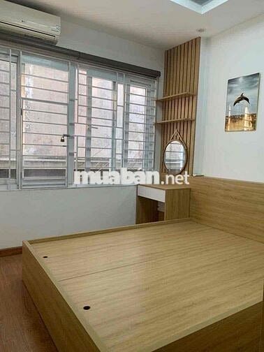 Cực đẹp! Cho thuê nhà phố Sài Đồng, 90m, 3pn, vỉa hè, ô tô đưng đỗ