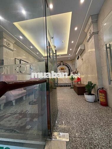 [BAO Ở, CÓ THƯỞNG] NHÂN VIÊN LỄ TÂN QUẬN 1