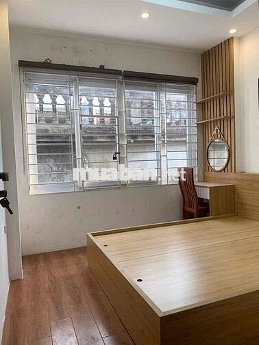 Cực đẹp! Cho thuê nhà phố Sài Đồng, 90m, 3pn, vỉa hè, ô tô đưng đỗ