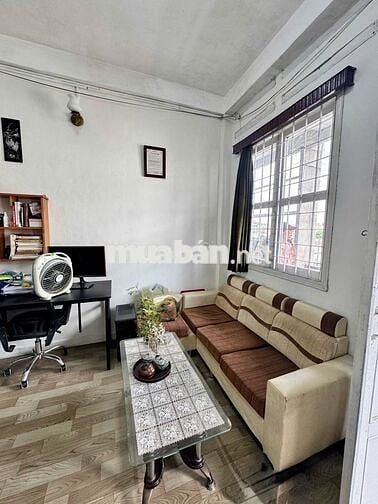 Căn hộ SHR 45m2 1pn Cư xá Lạc Long Quân Q11, ngay Chợ hoa Đầm Sen