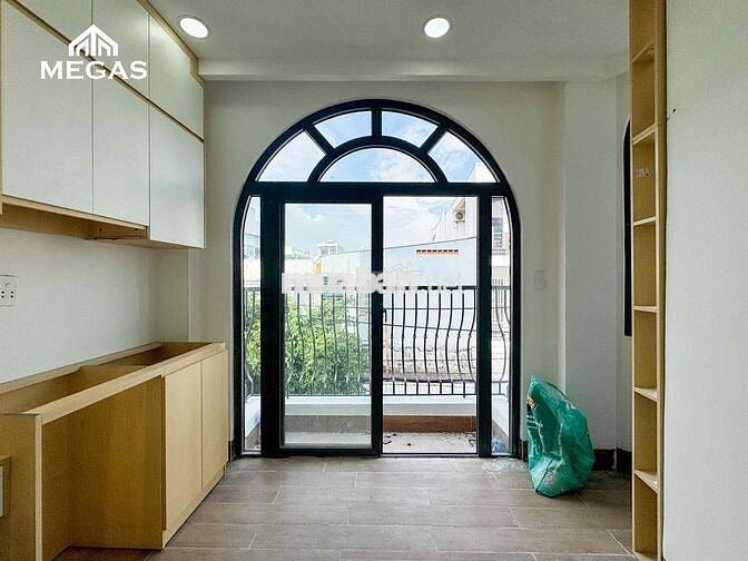 STUDIO 3,8 TRIỆU NGAY CÔNG VIÊN LÀNG HOA
